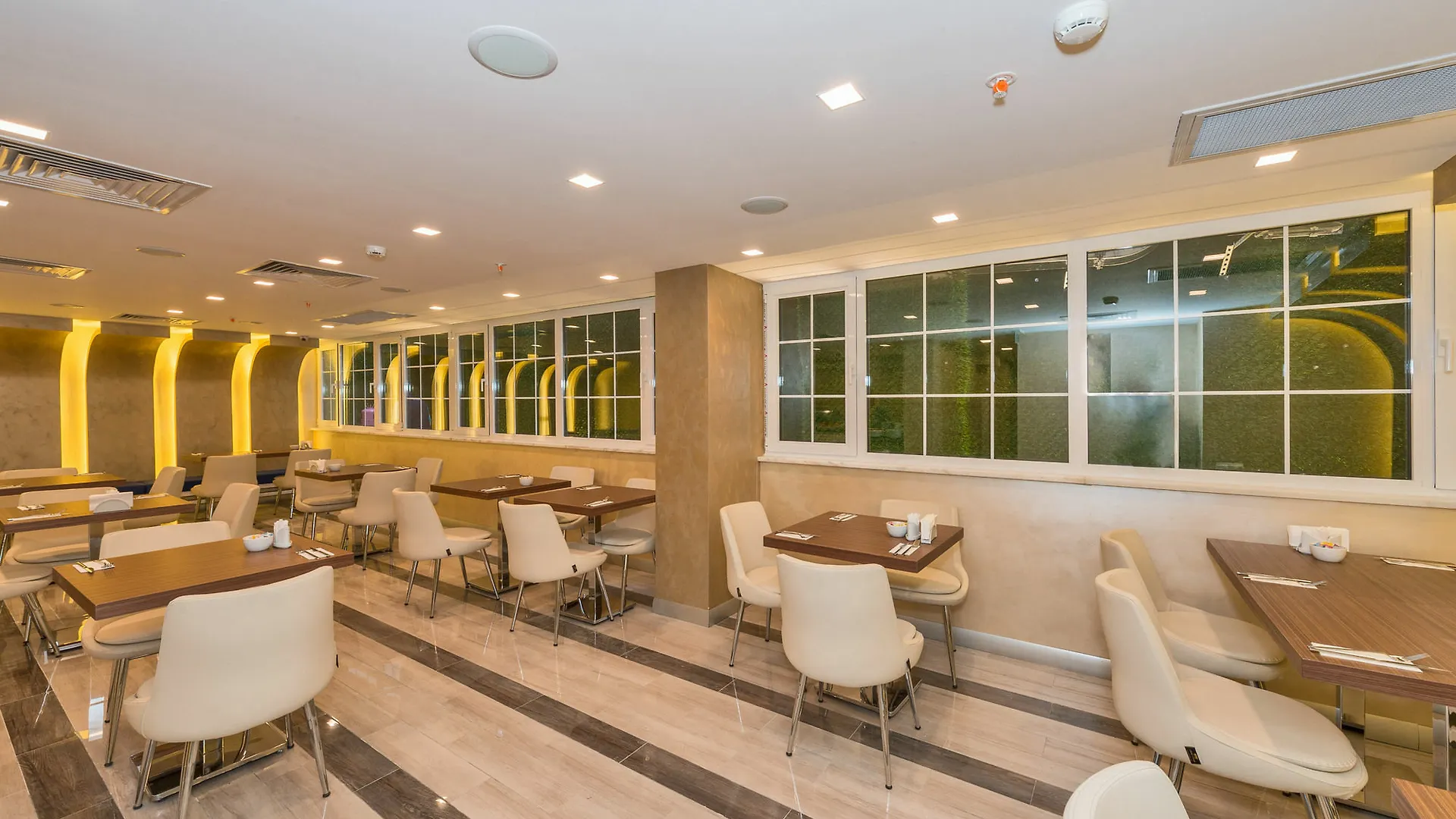 ****  Inntel Hotel Istanbul Turkiet