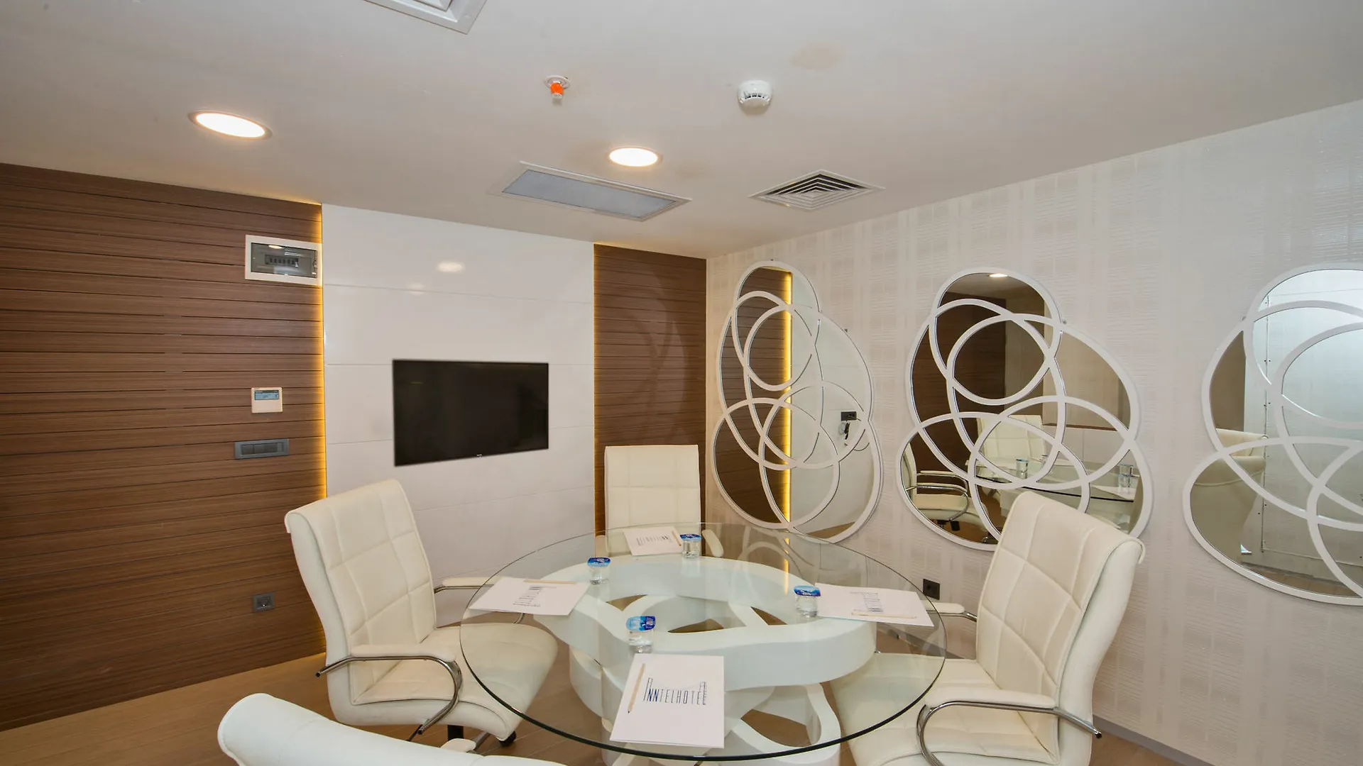 Inntel Hotel Istanbul 4*,